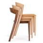 Chaise en bois pour la restauration